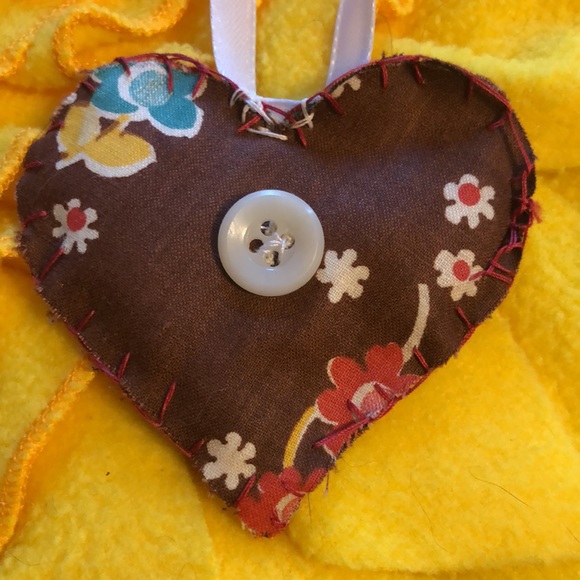 Hand stitched Heart - Picture 3 of 5